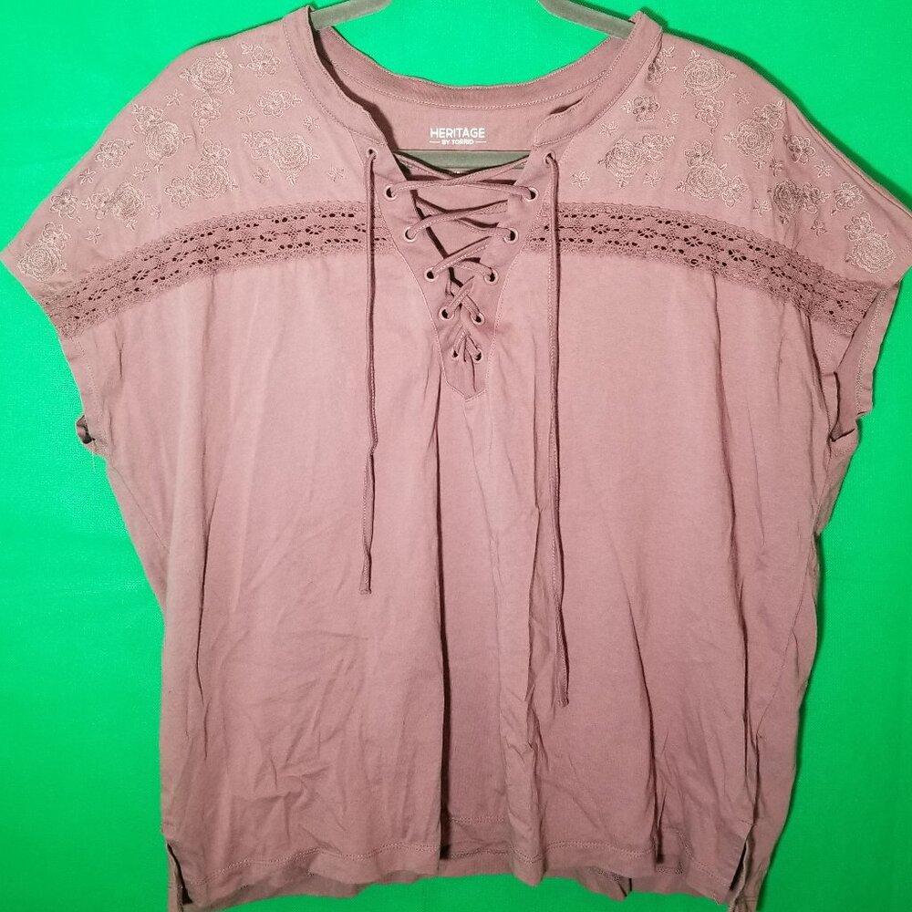 Torrid Heritage Knit Mauve Cotton Lace Up V Neck Top Tee Size 00 Retro Casual